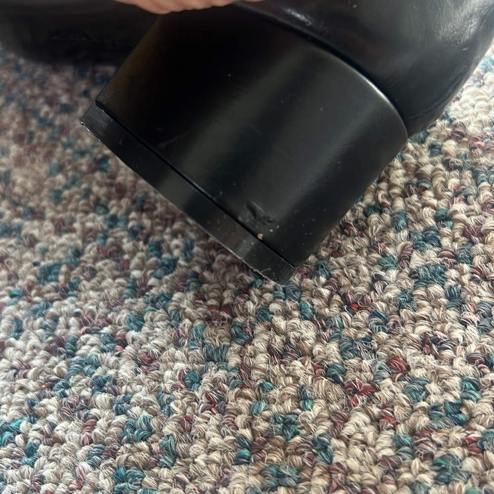 FERRAGAMO Vara Logo Bow Block Heel Pumps 7.5 - Picture 10 of 10